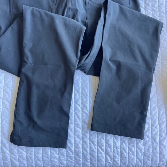 Lululemon ABC slim pant 32" - Picture 6 of 6